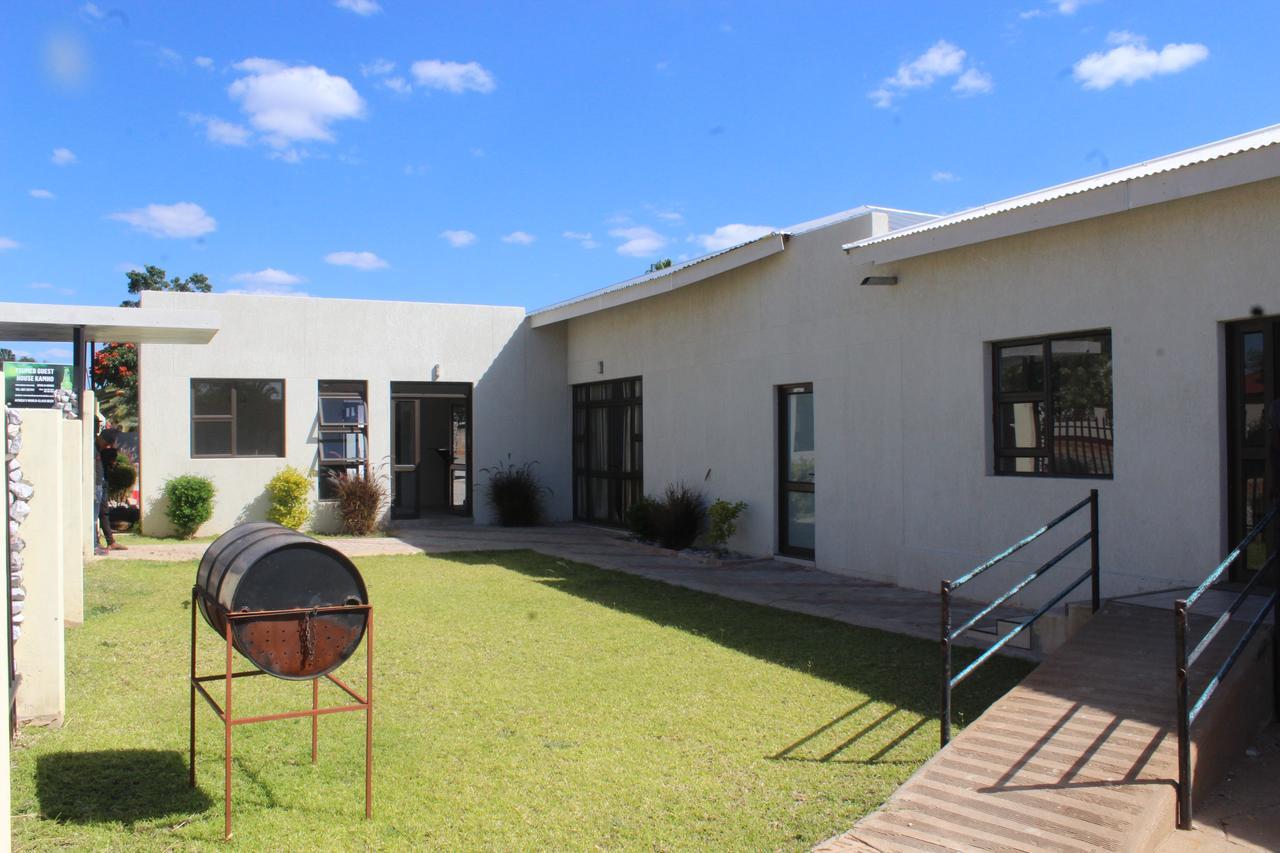 Tsumeb Guesthouse Kamho Eksteriør bilde