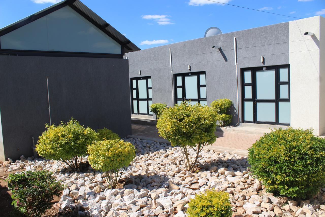 Tsumeb Guesthouse Kamho Eksteriør bilde